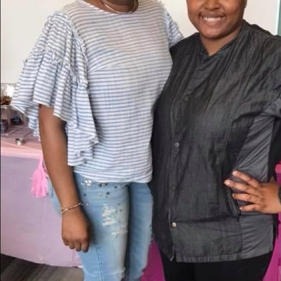 🔶Bundle 3 for 25🔶 Ruffled Sleeve Blouse - Picture 6 of 7